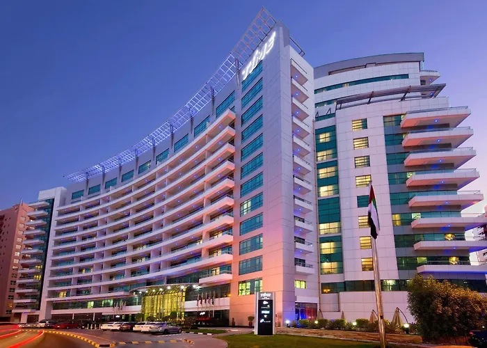 Time Oak Hotel & Suites